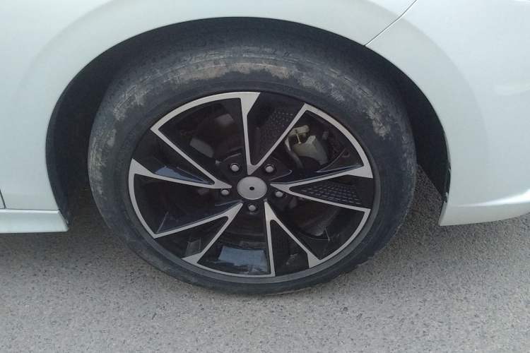 Used Honda Integra 2023 240TURBO CVT Tech Edition Right Front Wheel Hub