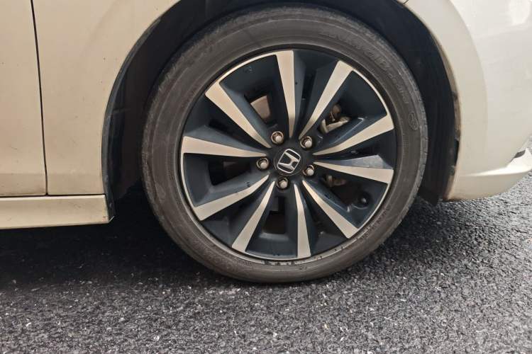 Used Honda Integra 2023 2.0L eHEV Tech Edition Right Front Wheel Hub
