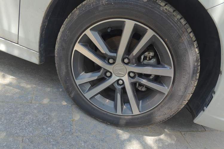 Used Honda Integra 2023 240TURBO CVT Tech Edition Right Front Wheel Hub