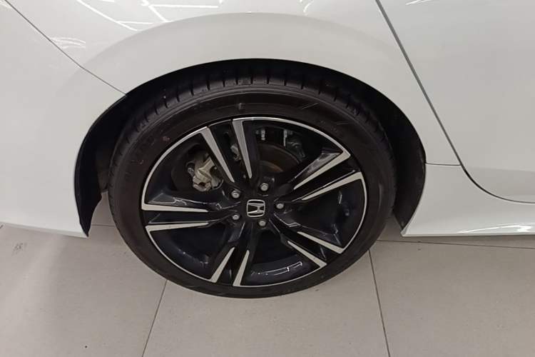 Used Honda Integra 2023 HATCHBACK 240TURBO CVT Phantom Night Luxury Edition Right Rear Wheel Hub