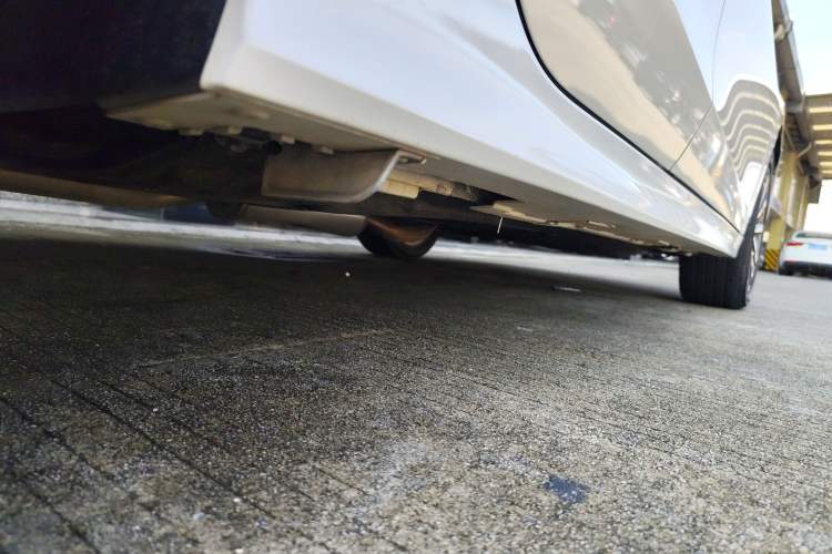 Used Honda Integra 2023 240TURBO CVT Luxury Edition Right Side Sill