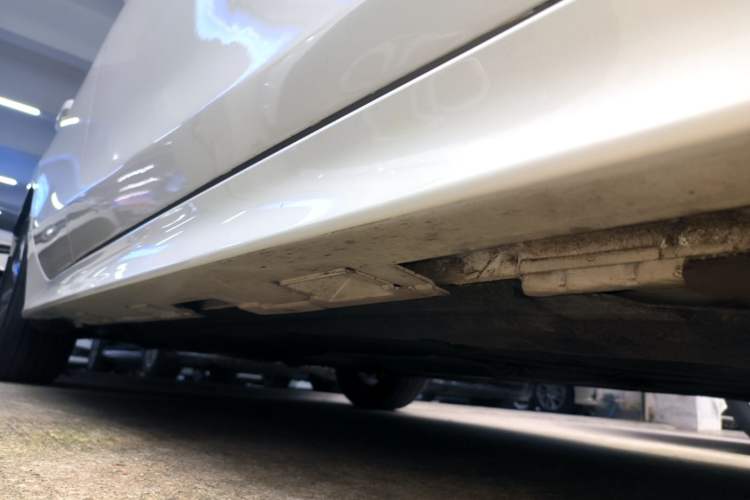 Used Honda Integra 2023 240TURBO CVT Luxury Edition Right Side Sill