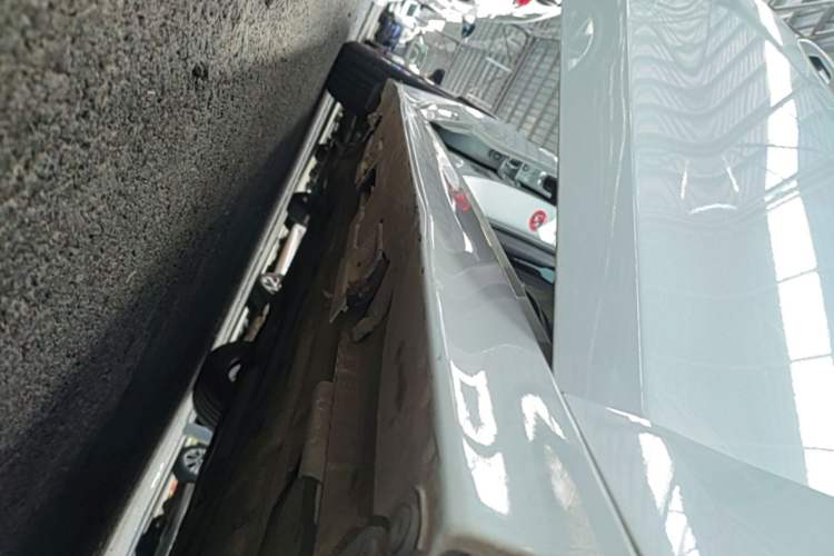 Used Honda Integra 2023 240TURBO CVT Tech Edition Right Side Sill