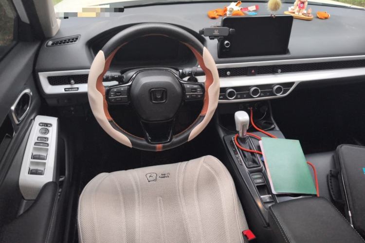 Used Honda Integra 2023 240TURBO CVT Tech Edition Steering Wheel