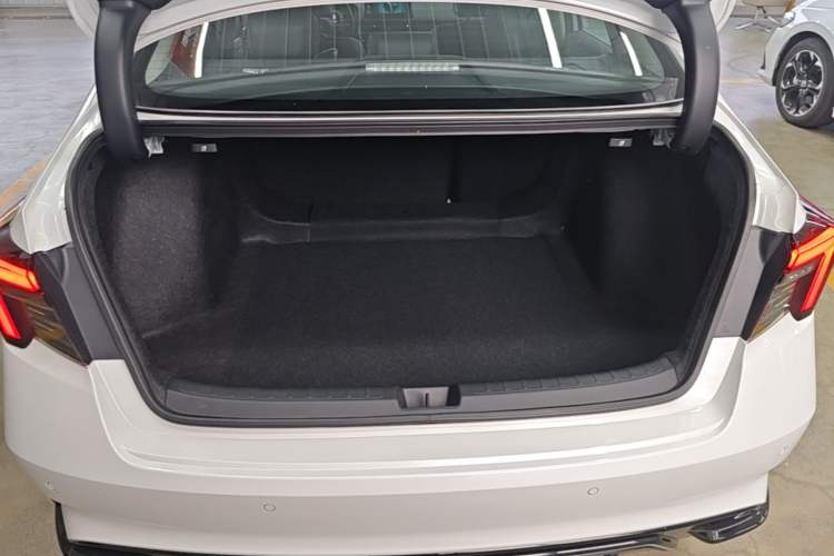 Used Honda Integra 2023 2.0L eHEV Sharp – Premium Edition Trunk