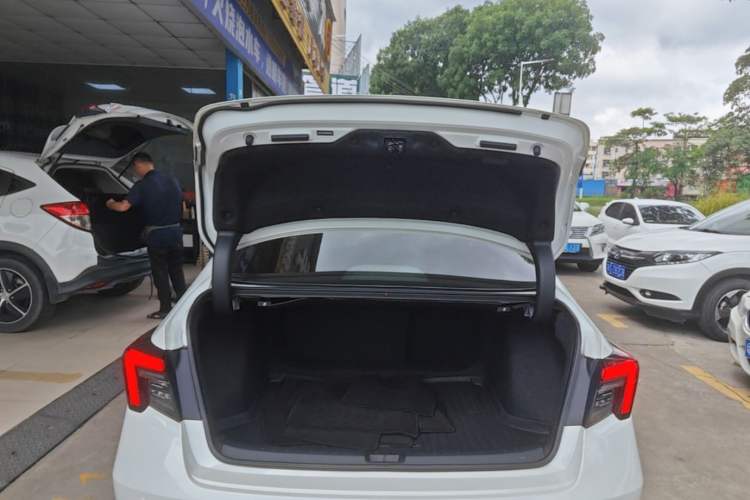 Used Honda Integra 2023 240TURBO CVT Luxury Edition Trunk