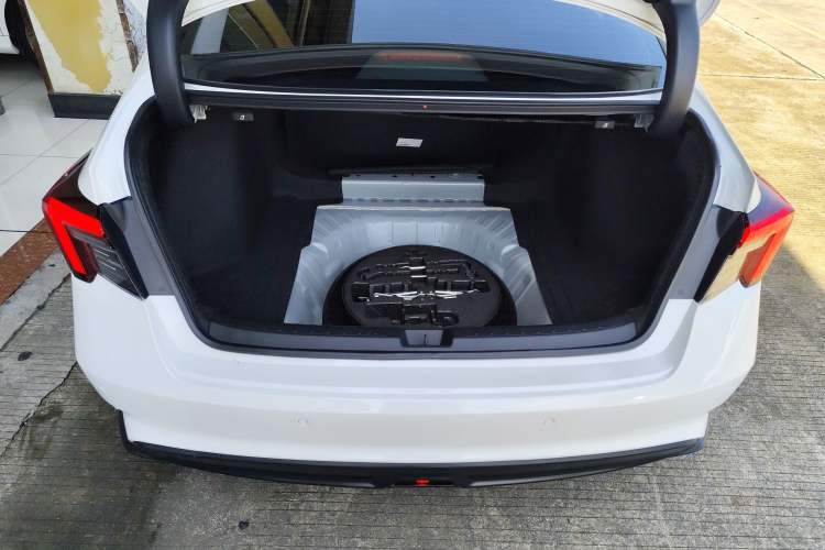 Used Honda Integra 2023 240TURBO CVT Luxury Edition Trunk