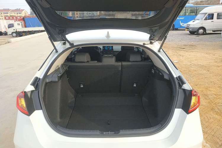 Used Honda Integra 2023 HATCHBACK 240TURBO CVT Trendsetting Edition Trunk