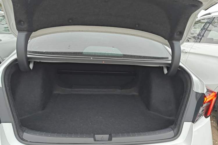 Used Honda Integra 2023 240TURBO CVT Tech Edition Trunk