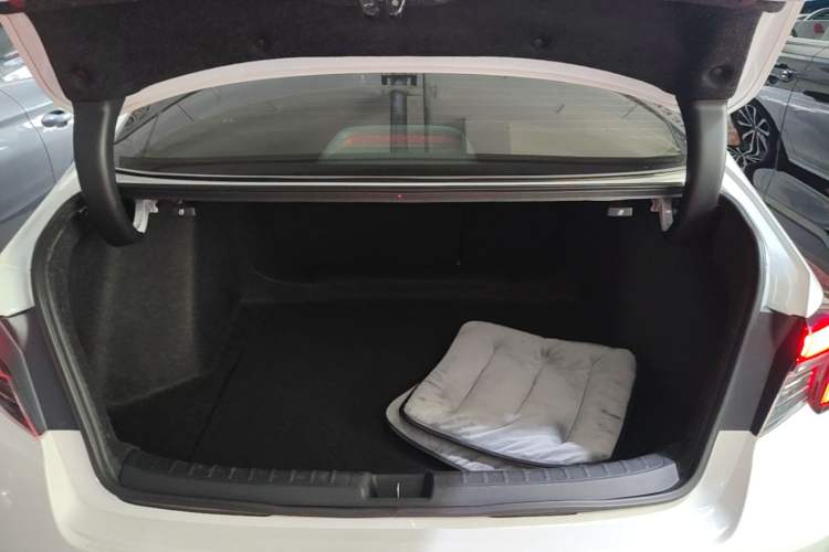 Used Honda Integra 2023 240TURBO CVT Smart Enjoyment Version Trunk
