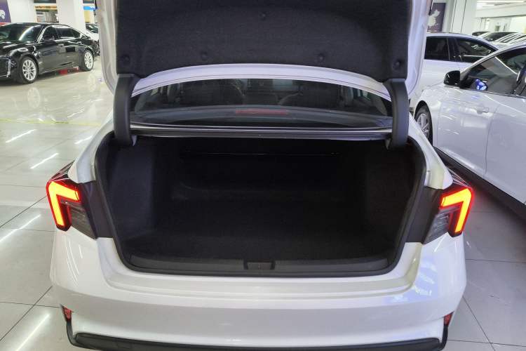 Used Honda Integra 2023 240TURBO CVT Tech Edition Trunk