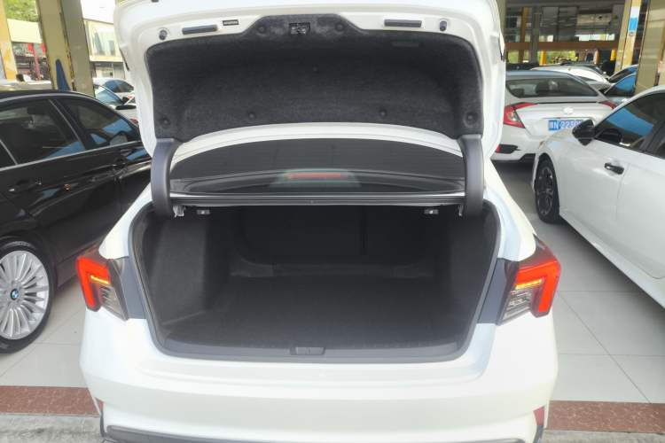 Used Honda Integra 2023 240TURBO CVT Luxury Edition Trunk