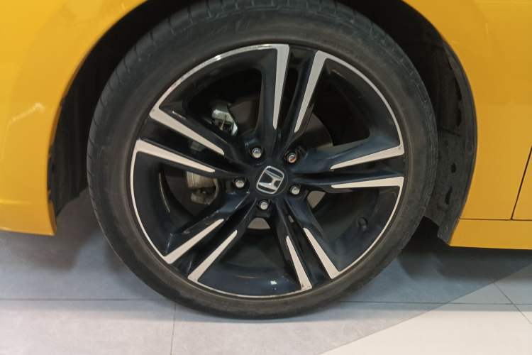 Used Honda Integra 2023 HATCHBACK 240TURBO CVT Phantom Night Luxury Edition Left Front Wheel Hub