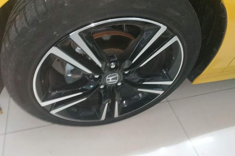 Used Honda Integra 2023 HATCHBACK 240TURBO CVT Phantom Night Deluxe Edition Left Front Wheel Hub