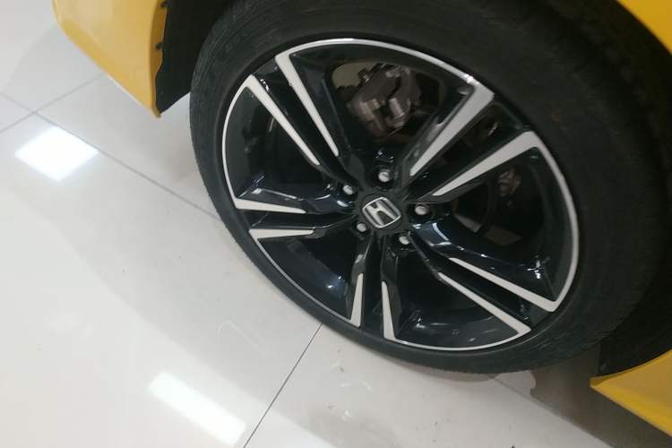 Used Honda Integra 2023 HATCHBACK 240TURBO CVT Phantom Night Deluxe Edition Right Rear Wheel Hub