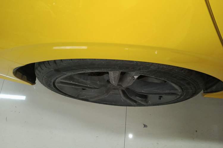 Used Honda Integra 2023 HATCHBACK 240TURBO CVT Phantom Night Deluxe Edition Right Rear Wheel Hub