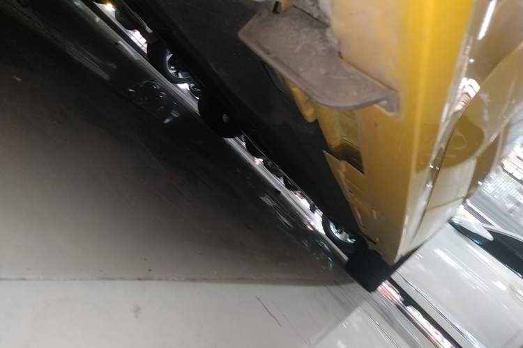 Used Honda Integra 2023 HATCHBACK 240TURBO CVT Phantom Night Deluxe Edition Right Side Sill