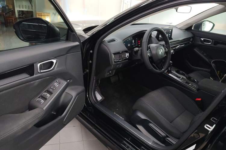 Used Honda Integra 2025 240TURBO CVT Tech Edition Driver Seat