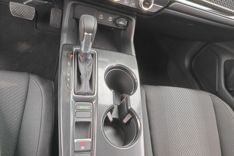 Used Honda Integra 2025 240TURBO CVT Tech Edition Gear Lever