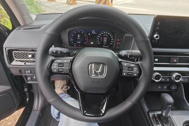 Used Honda Integra 2025 240TURBO CVT Tech Edition Steering Wheel