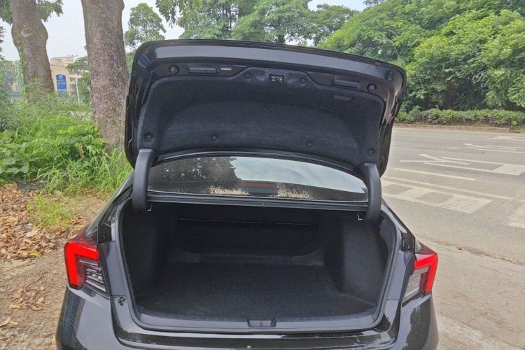 Used Honda Integra 2025 240TURBO CVT Tech Edition Trunk