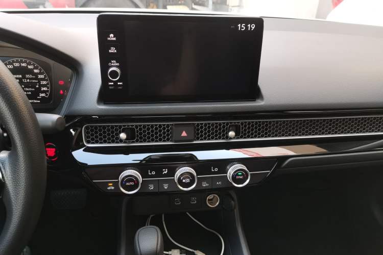 Used Honda Integra 2025 240TURBO CVT Tech Edition Audio And AC Panel