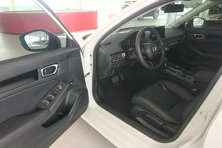 Used Honda Integra 2025 240TURBO CVT Tech Edition Driver Seat