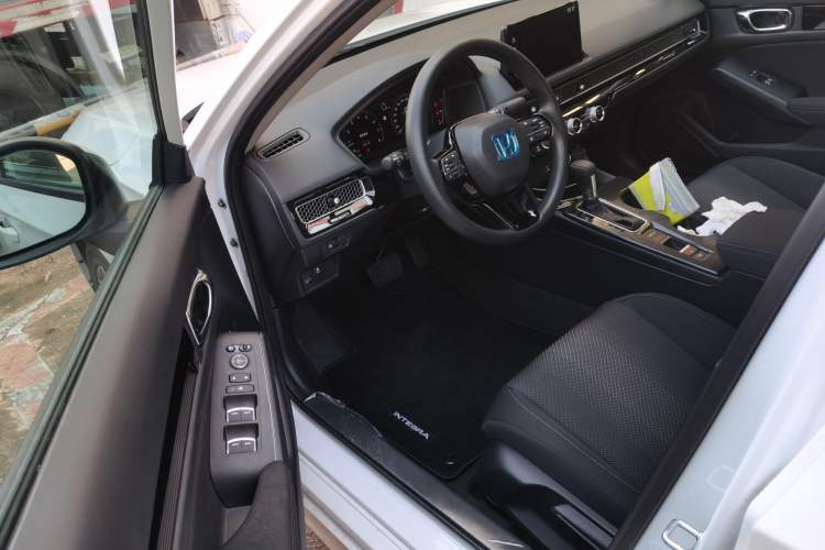Used Honda Integra 2025 240TURBO CVT Tech Edition Driver Seat