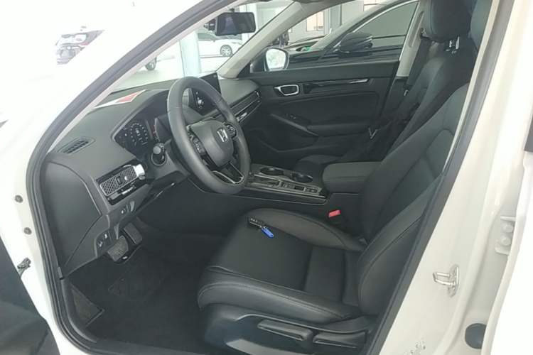 Used Honda Integra 2025 240TURBO CVT Tech Edition Left Front Seat