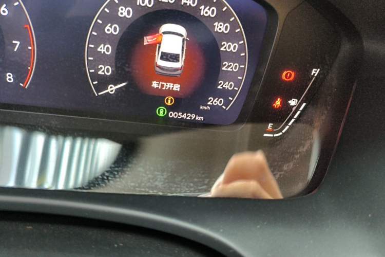 Used Honda Integra 2025 240TURBO CVT Tech Edition Odometer Close Up