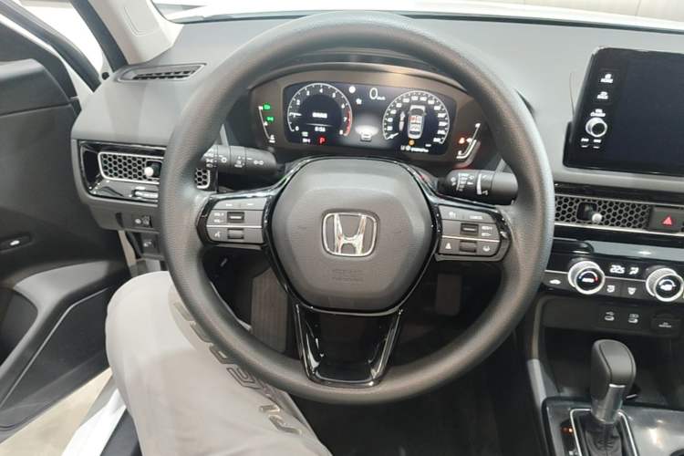 Used Honda Integra 2025 240TURBO CVT Tech Edition Steering Wheel