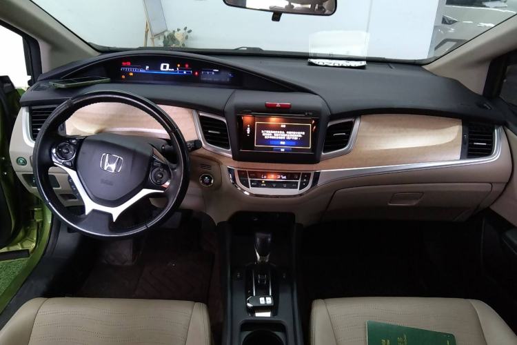 Used Honda Jade 2013 1.8L CVT Luxury Edition 5 seats Interior 1