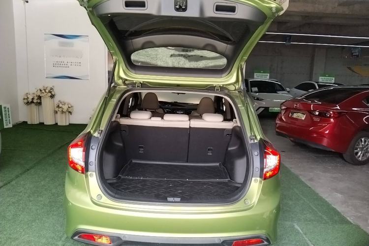 Used Honda Jade 2013 1.8L CVT Luxury Edition 5 seats Interior 4