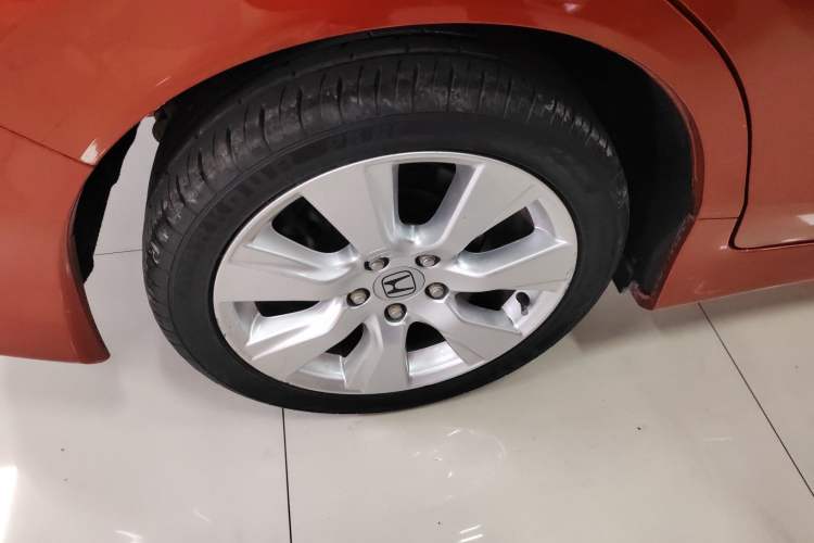 Used Honda Jade 2014 1.8L Automatic Comfort Elite Version 5 Seats Exterior 2