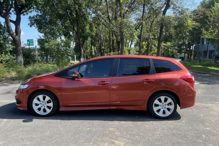 Used Honda Jade 2014 1.8L Automatic Comfort Elite Version 5 Seats Exterior 5
