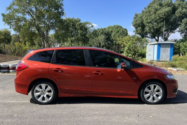 Used Honda Jade 2014 1.8L Automatic Comfort Elite Version 5 Seats Exterior 7