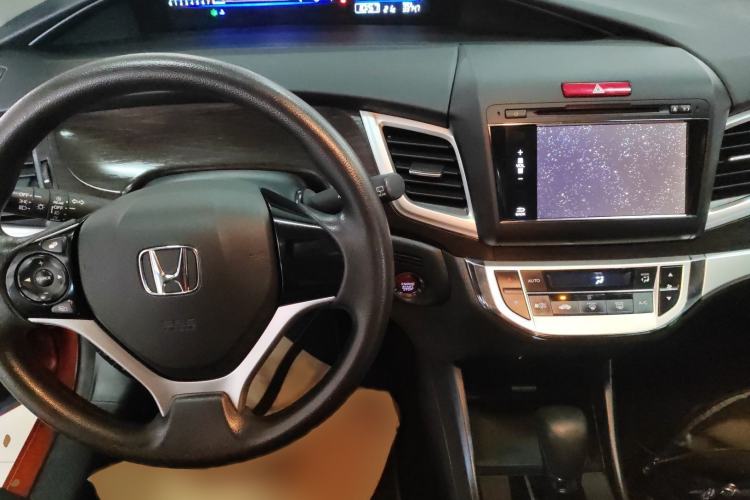 Used Honda Jade 2014 1.8L Automatic Comfort Elite Version 5 Seats Interior 2