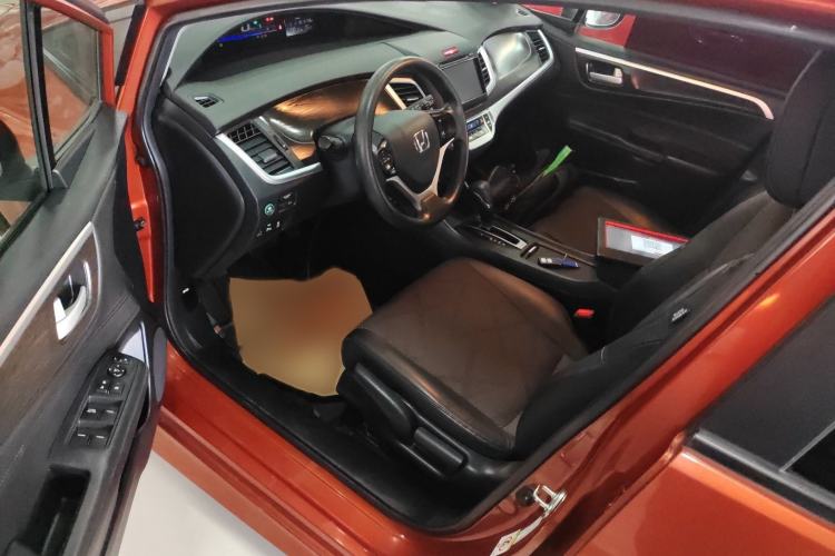 Used Honda Jade 2014 1.8L Automatic Comfort Elite Version 5 Seats Interior 3