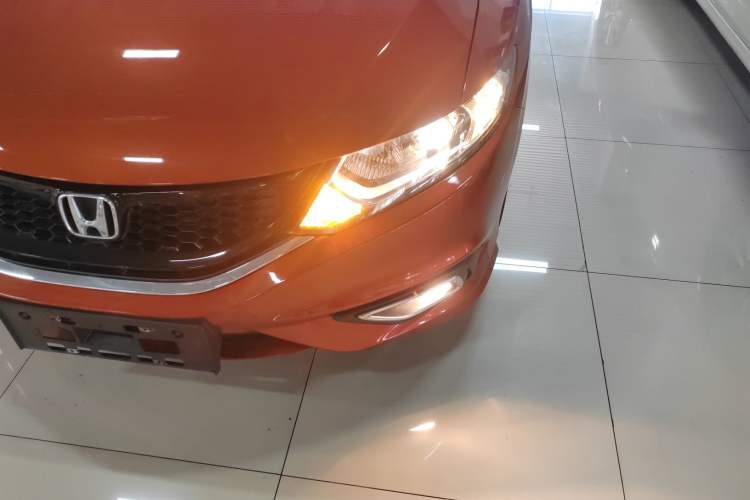 Used Honda Jade 2014 1.8L Automatic Comfort Elite Version 5 Seats Left Front Headlight