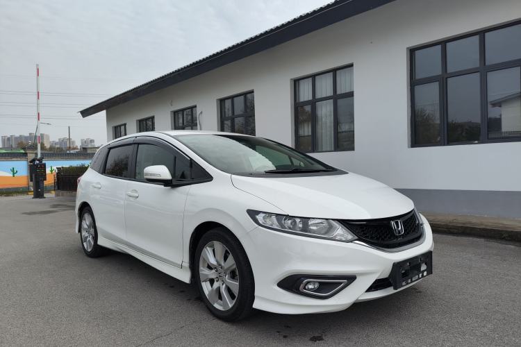 Used Honda Jade 2013 1.8L automatic Comfort version 6 seats Exterior 2