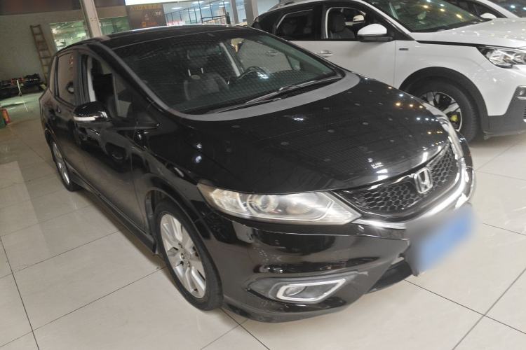 Used Honda Jade 2013 1.8L automatic Comfort version 5 seats Exterior 1