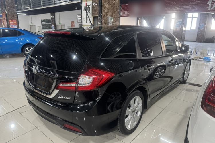 Used Honda Jade 2013 1.8L automatic Comfort version 6 seats Exterior 5