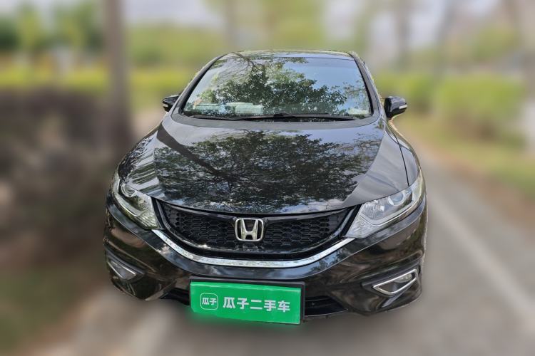 Used Honda Jade 2013 1.8L automatic Comfort version 5 seats Front