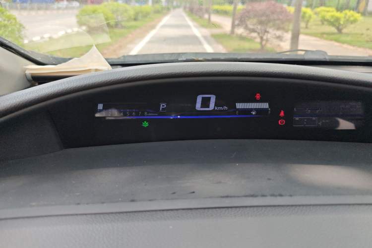 Used Honda Jade 2013 1.8L automatic Comfort version 5 seats Instrument Cluster