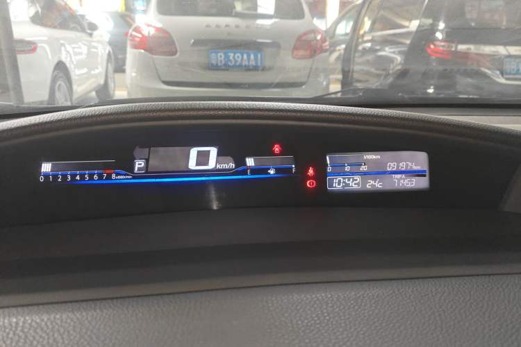 Used Honda Jade 2013 1.8L automatic Comfort version 5 seats Instrument Cluster