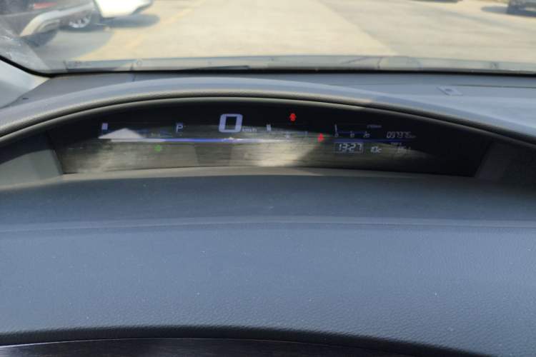 Used Honda Jade 2013 1.8L automatic Comfort version 5 seats Instrument Cluster