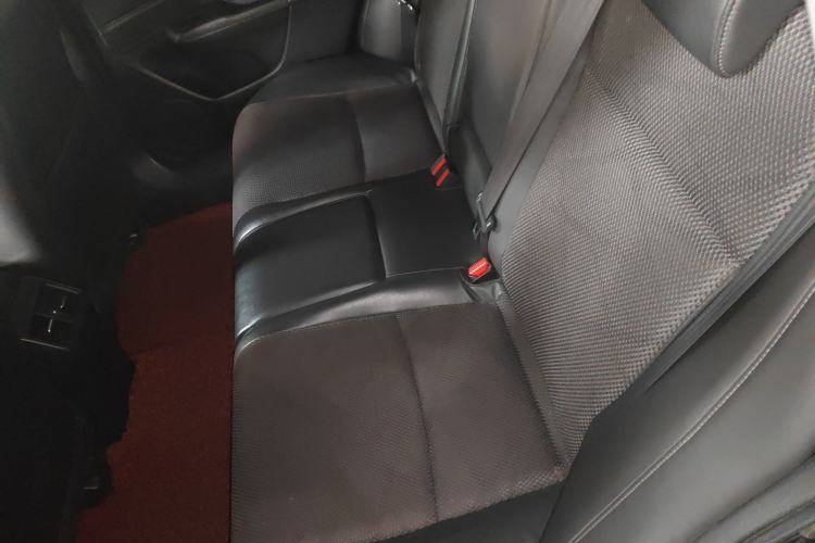 Used Honda Jade 2013 1.8L automatic Comfort version 5 seats Left Rear Seat