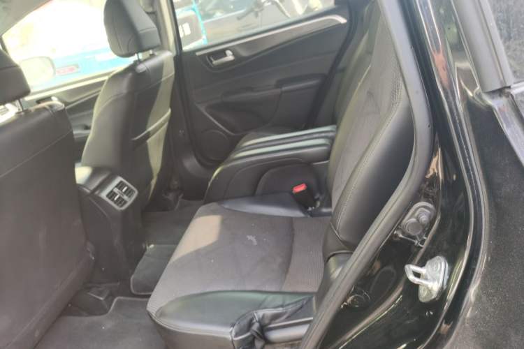 Used Honda Jade 2013 1.8L automatic Comfort version 6 seats Left Rear Seat