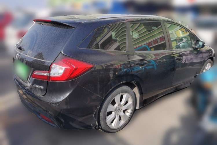 Used Honda Jade 2013 1.8L automatic Comfort version 6 seats Rear Right 45 Deg