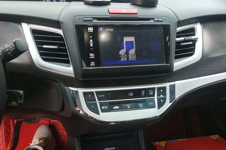 Used Honda Jade 2013 1.8L automatic Comfort version 5 seats Audio And AC Panel